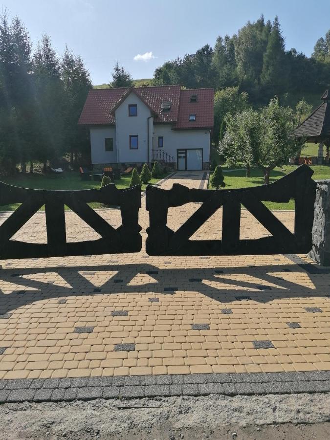 Siedlisko Lipowiec I Pokoje Apartamenty Berezka Polanczyk Exterior photo